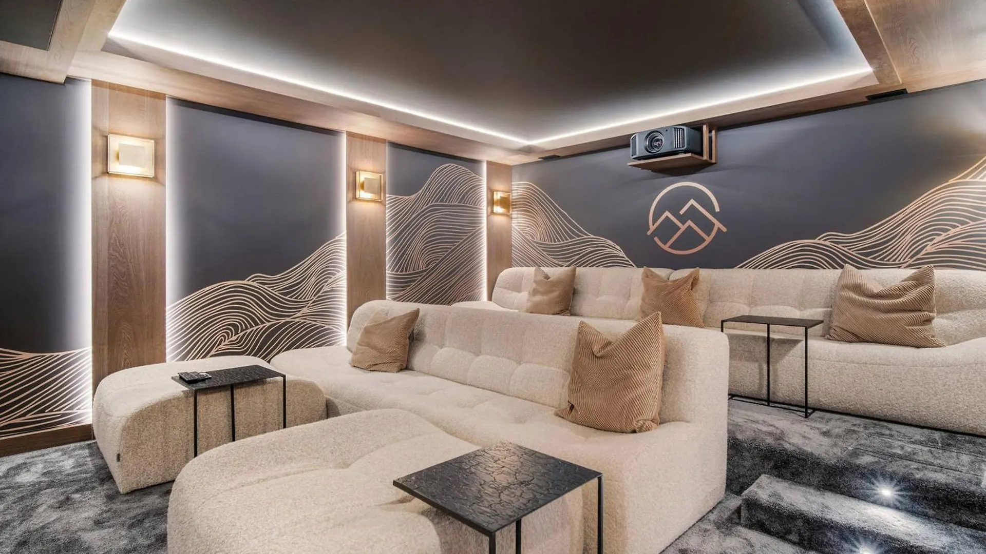 Chalet D'Exception Avec Sauna, Piscine Chauffee Et Salle De Cinema - Fr-1-570-64 Saint-Martin-de-Belleville